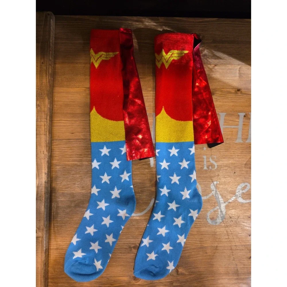 NEW Wonder Woman Socks Cosplay Size 9-11  DC Comics‎ Knee High Cape Custome